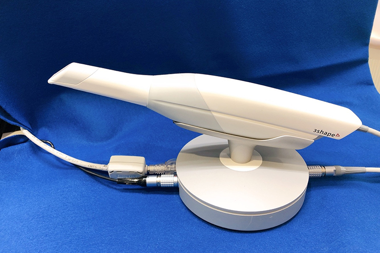 TRIOS 3口腔内スキャナー